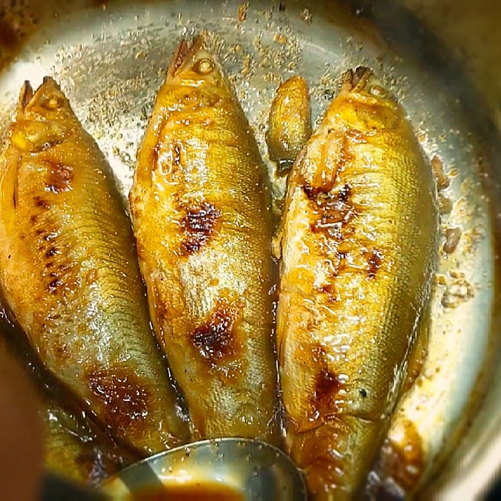 骨まで柔らか 子持ち鮎の甘露煮の時短レシピ レシピ 作り方 By チャッキーの簡単cooking 楽天レシピ 骨まで柔らか 子持ち鮎の甘露煮の時短レシピ レシピ 作り方 By チャッキーの簡単cooking 楽天レシピ